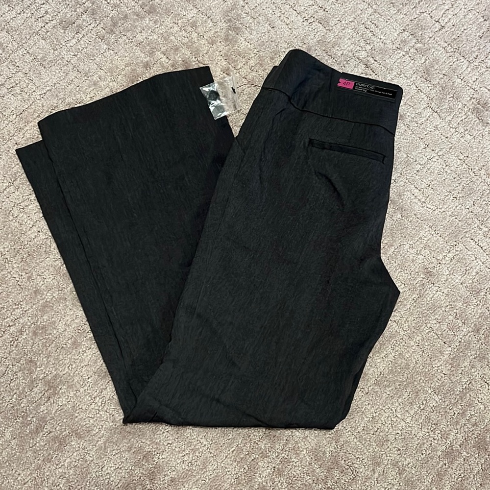 Curvy fit trouser leg pant
